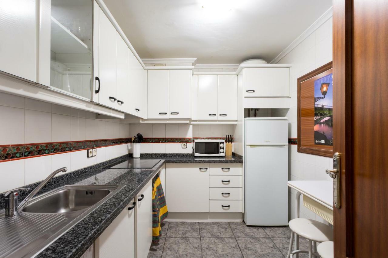 Апартаменты Holi-Rent Albareda Севилья Экстерьер фото